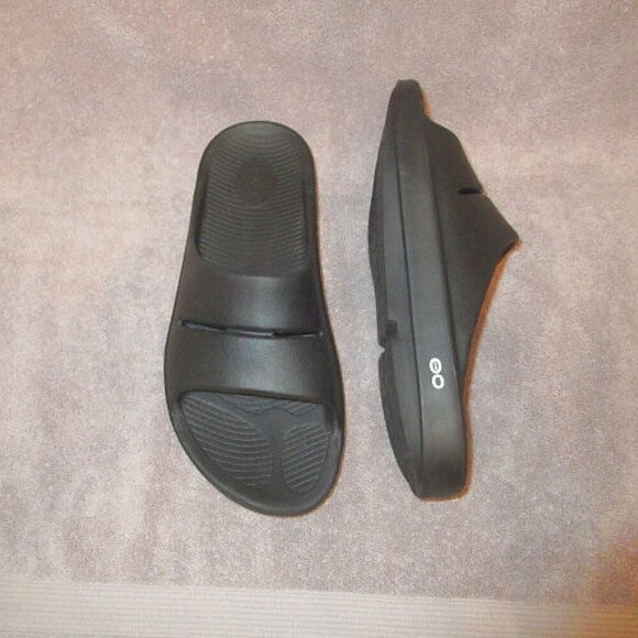 OOFOS OOahh SPORT Recovery Size 12 SANDALS Comfort FOAM Arch SLIP ON Beach SLIDE - Picture 1 of 9
